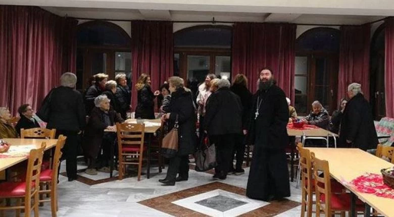 Άθλια πρωτοχρονιάτικη φάρσα με «θύματα» ηλικιωμένους γηροκομείου